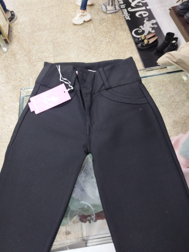 P3-PANTALON CUEROTEX